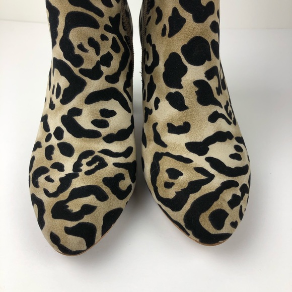 Band of Gypsies Andrea Leopard Print Vegan Booties - Picture 3 of 10